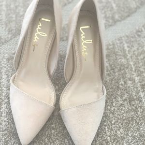 Lulus brand. Brand new without box. Sz 6. 4” heels.